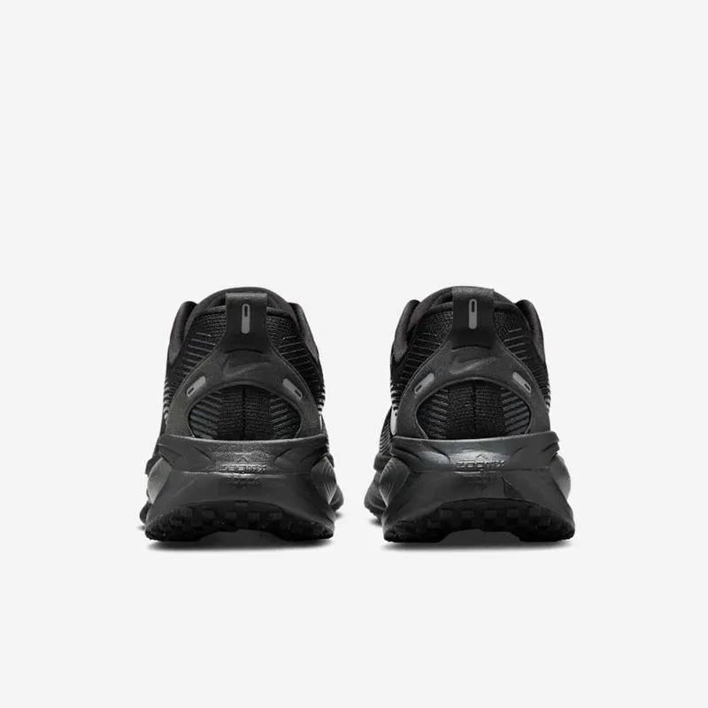 Nike Vomero 18