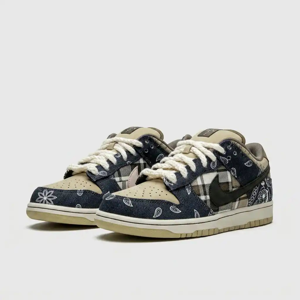 NK SB Dunk Travis Scott Mujer