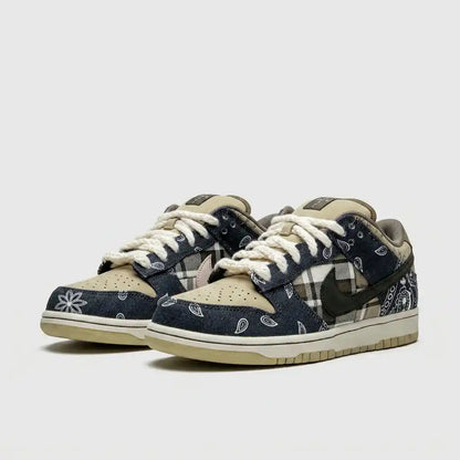 NK SB Dunk Travis Scott Mujer